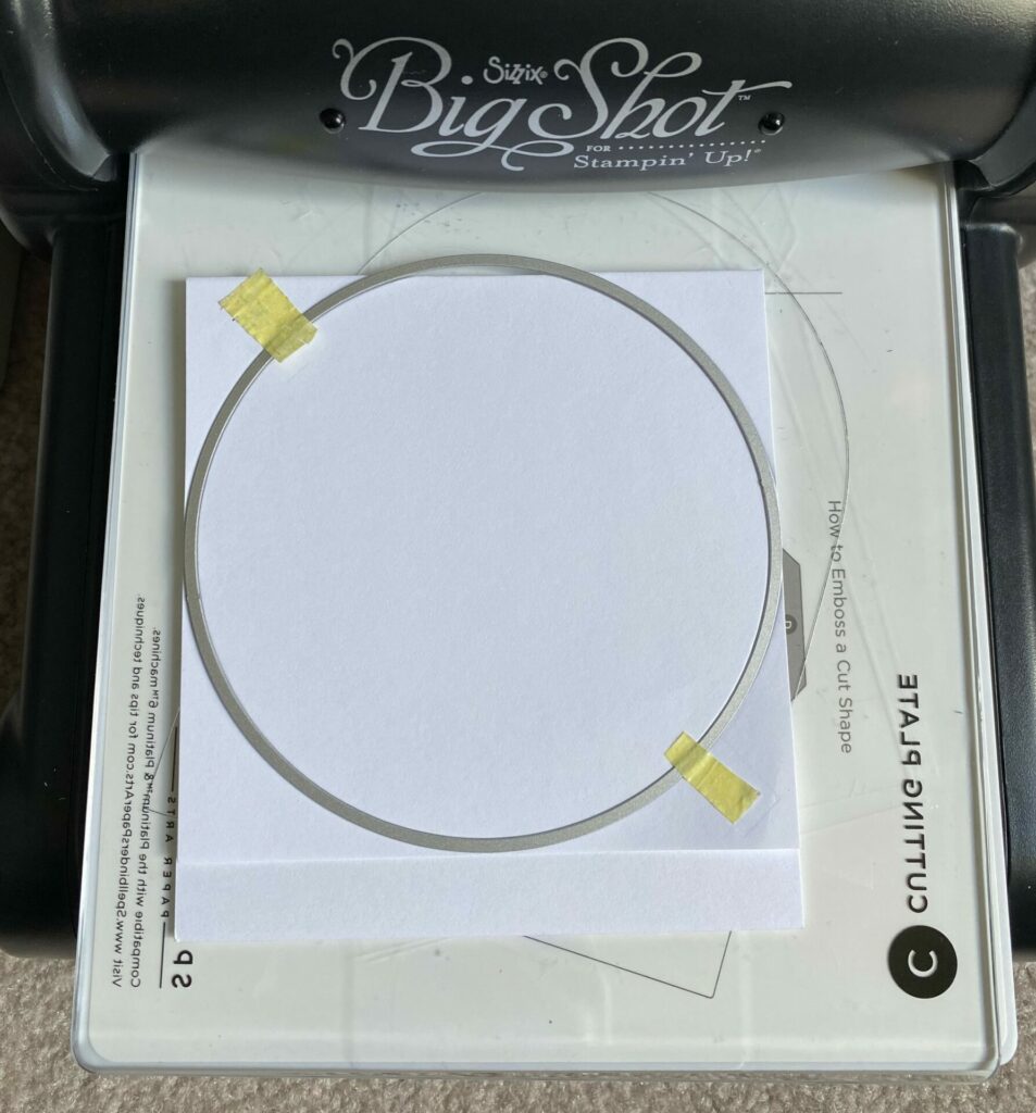 Die-cutting the circle card base