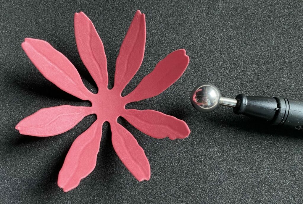 Shaping the Daisy Flower