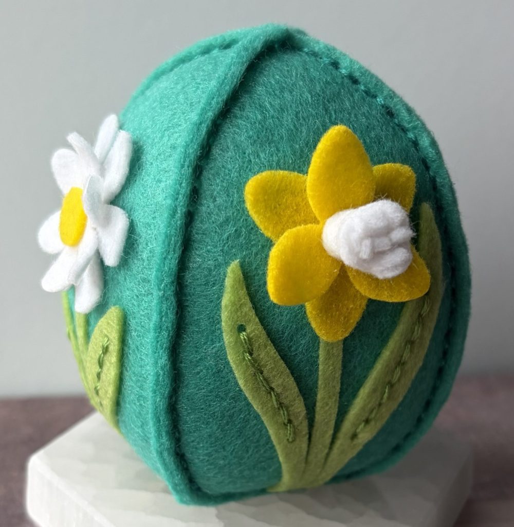 Felt Daffodil Daisy Egg
